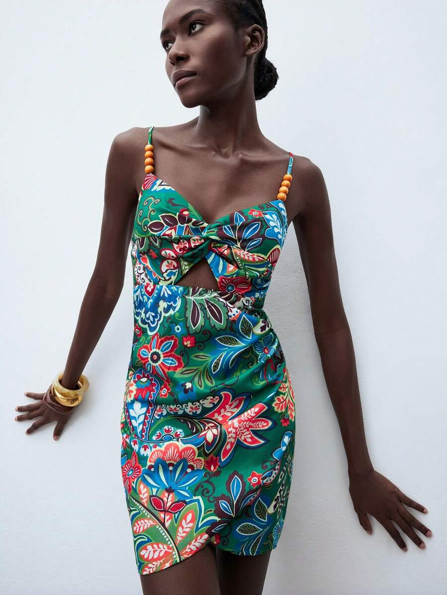 Embrace your free spirit with this Boho-Chic Floral Print Maxi Dress, featuring a playful twist knot and adjustable straps for the perfect fit. Flowing and comfortable, it’s ideal for beach days, festivals, or anytime you want to dance with the breeze. Let vibrant florals and effortless style take your vacation vibes up a notch!