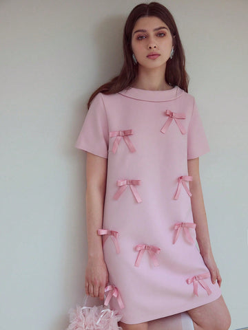 Step out in style with the Bow Decor Zipper Back Dress, where playful charm meets elegant design. Featuring a chic bow detail and a sleek zipper back, this dress adds a flirty twist to your wardrobe. Perfect for turning heads at any event, it combines comfort with a touch of sophistication for a look that’s both fun and fabulous.