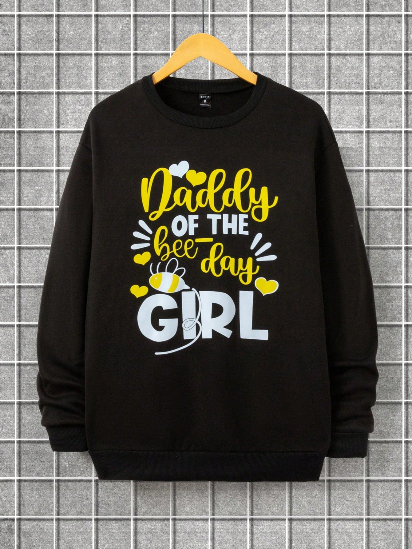 Get buzzin' in this Casual Bee Print Colorblock Pullover Sweatshirt! Perfect for parent-child activities, it features a playful bee print and colorblock design. Fun, functional, and perfect for bringing the whole hive together!