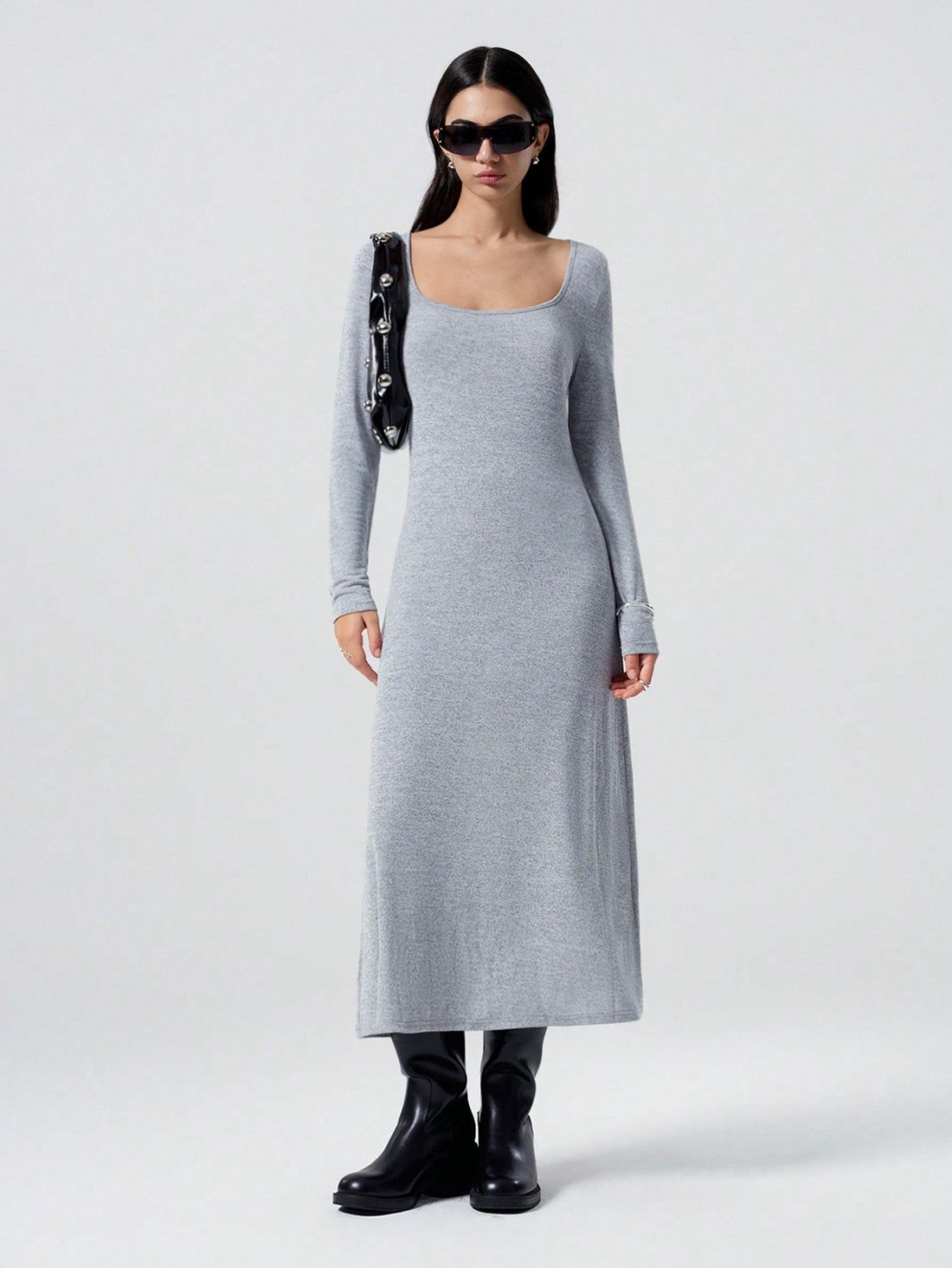 Step into autumn with this playful long sleeve dress featuring a charming square collar. Designed for casual comfort, it effortlessly blends cozy warmth with a stylish silhouette, making it your go-to piece for crisp days and relaxed outings. Embrace easy elegance and feel fabulous all season long!