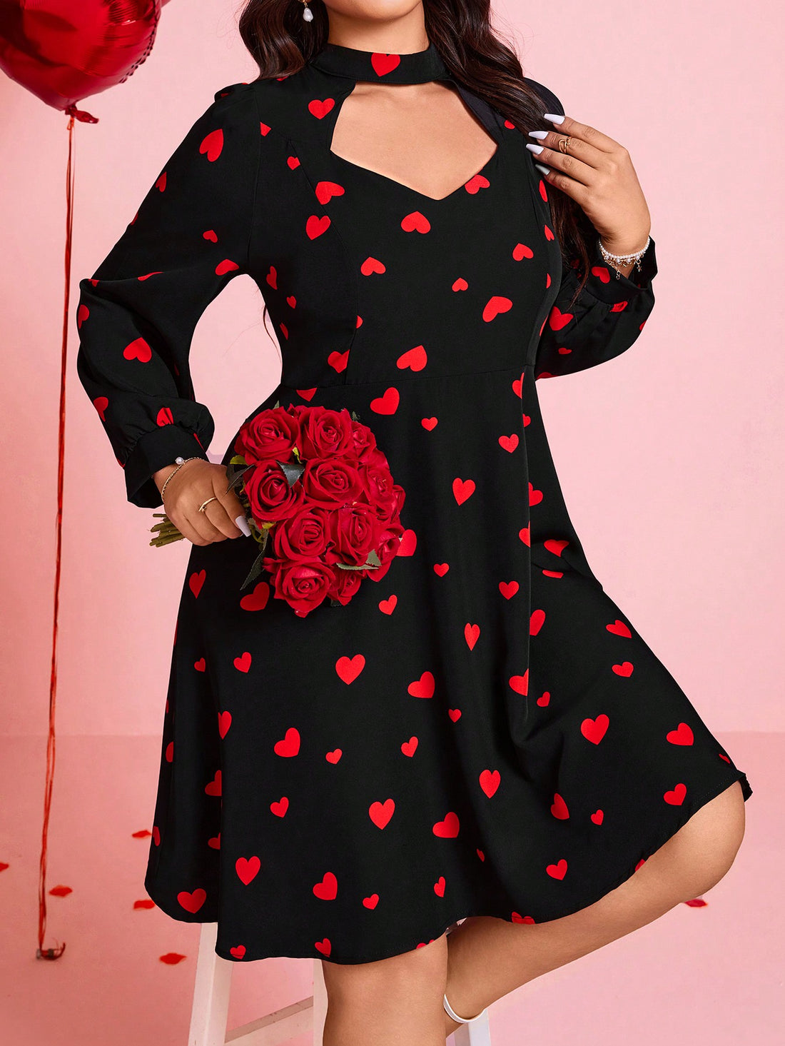 Capture hearts with this romantic dress for Valentine's Day! The charming plus size heart pattern and hollow-out design will make you feel gorgeously alluring. Perfect for a romantic date night, this dress will surely make you stand out. (Plus, it's flattering for all body types!)