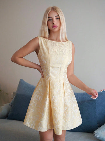 Step into sunshine with this Charming Retro Bowknot Backless Mini Dress in Custard Yellow. Perfect for spring and summer, its playful bowknot detail and flirty backless design bring vintage vibes with a modern twist. Lightweight and breezy, this mini dress keeps you cool while turning heads wherever you go. Embrace warmth and whimsy in one effortlessly stylish outfit.