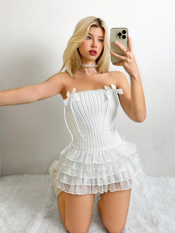 Elevate your fashion game with our Charming Y2K Style Bustier Bow Bodycon Dress! With its flattering bodycon design and delicate ruffle hem, this dress is perfect for any special occasion, whether it be homecoming or a fall fashion event. Embrace your unique style with this must-have wardrobe piece.