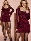 This mini dress is perfect for autumn with its chic floral pattern and elegant flocked mesh detailing. Stay on-trend this season while feeling stylish and comfortable. A must-have piece for any fashion-forward wardrobe.