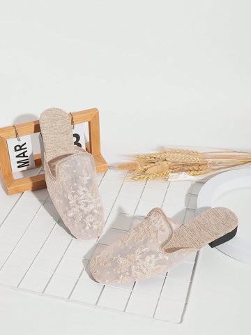 Slip into effortless style and comfort with our Chic Black Champagne Closed Toe Mule Slippers. These elegant yet playful slippers are perfect for any occasion, and will have you looking and feeling your best. Say goodbye to uncomfortable footwear and hello to chic and comfortable mule slippers!