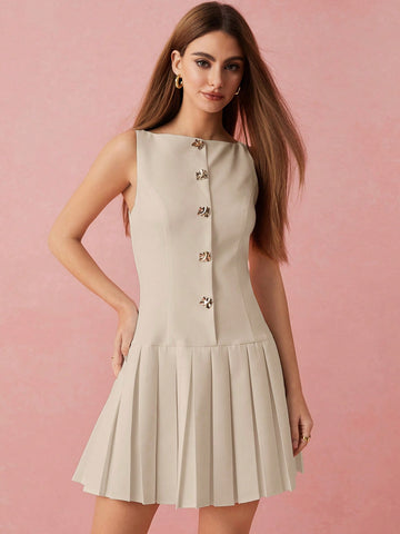 Be the chic of the summer with this black mini dress featuring a pleated hem and button details. Perfect for summer events and casual outings, this dress will have you looking effortlessly stylish. Say goodbye to boring outfits and hello to fun and playful fashion!