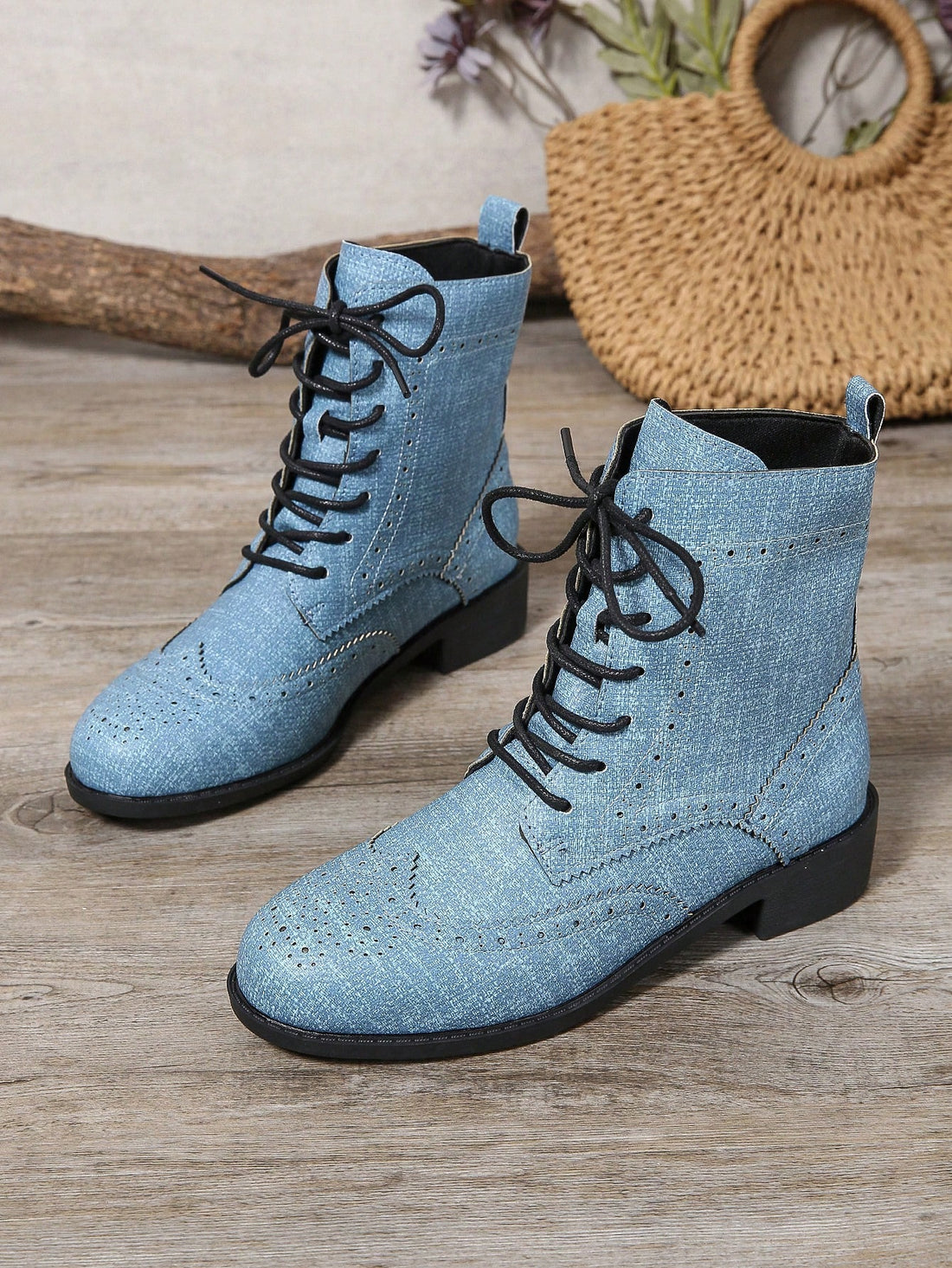 Experience timeless elegance with our Chic British-Style Short Shaft Women's Boots. These boots are perfect for any occasion and are designed to add a touch of sophistication to any outfit. With their classic design and short shaft, these boots are a must-have in your wardrobe. Elevate your style with our chic boots.