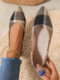 These chic pointed toe flats offer elegant comfort for every occasion. With a stylish color block design, these flats are perfect for adding a touch of sophistication to any outfit. Made for both style and comfort, these flats are a must-have for any fashion-forward individual.