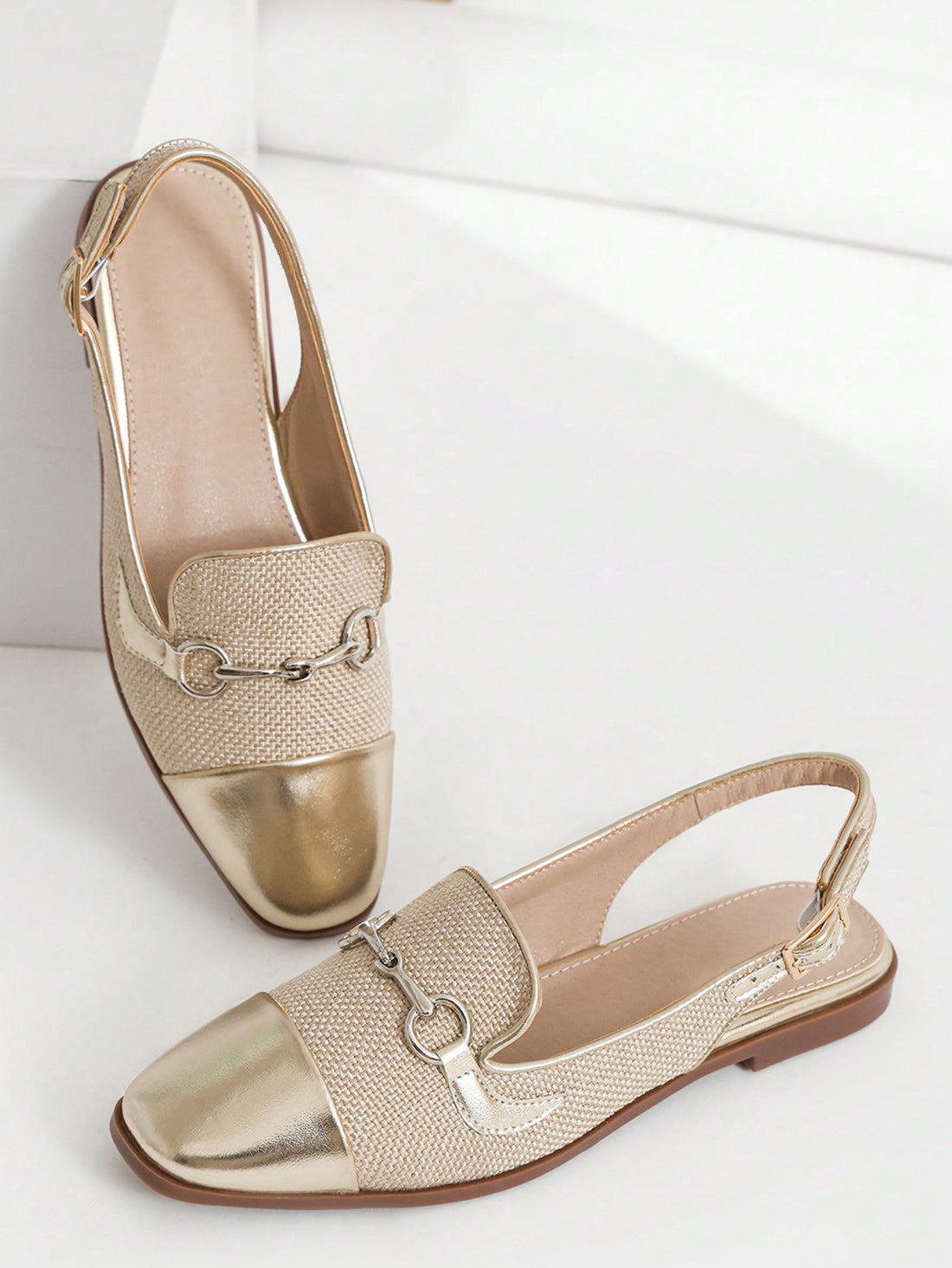 Introducing the must-have Chic Color Block Summer Sandals, a stylish addition to elevate your wardrobe. With its chic color block design, these sandals are perfect for any summer occasion. Don't compromise on style and comfort - these sandals have it all!