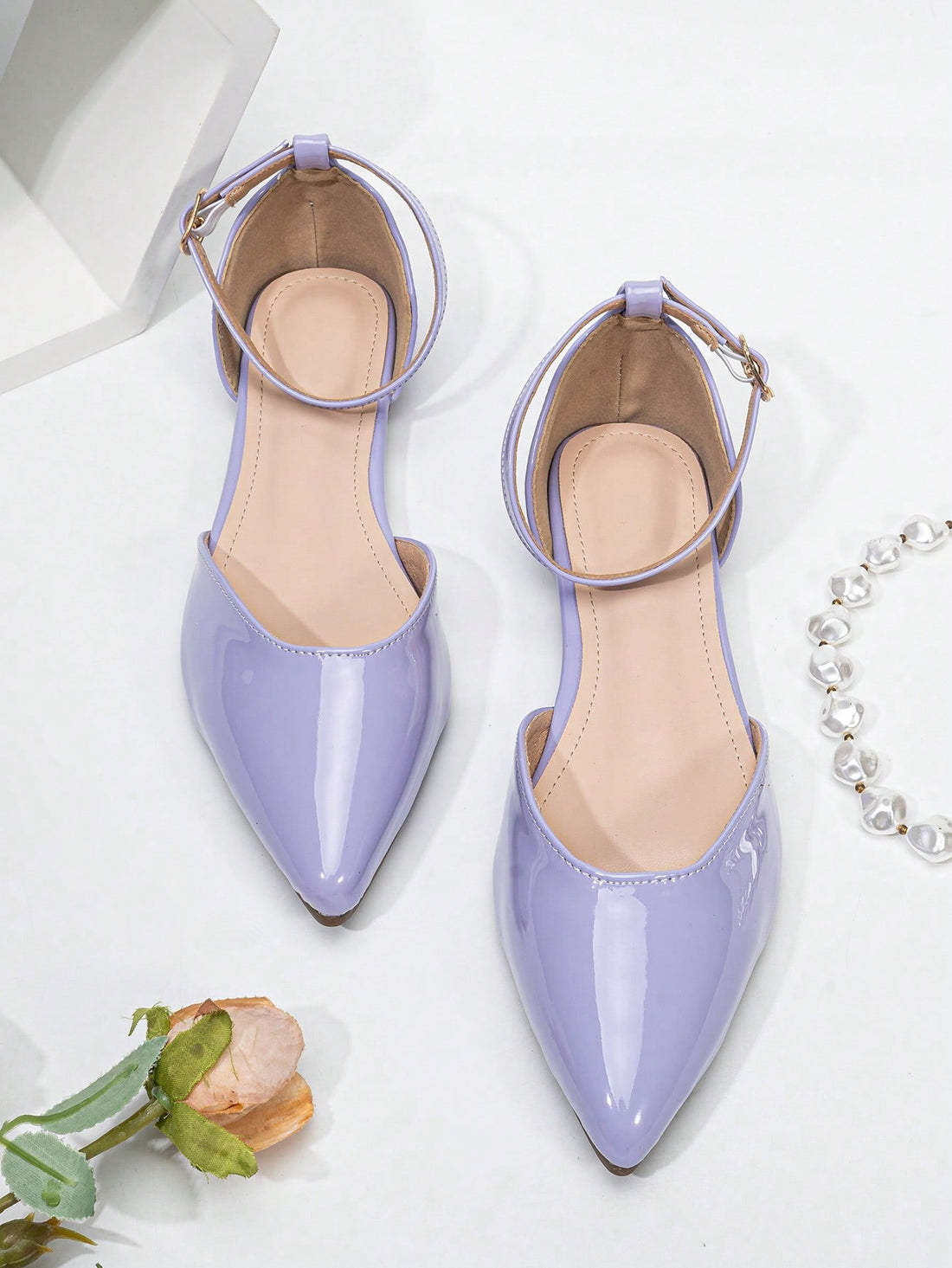 Introducing Chic Comfort: Plus Size Pink Pointed-Toe Flat Sandals, designed for all seasons. With an anti-slip design, these sandals offer both fashion and function. Perfect for plus-sized individuals, these flats provide comfort and stability, making them a stylish and practical addition to your footwear collection.