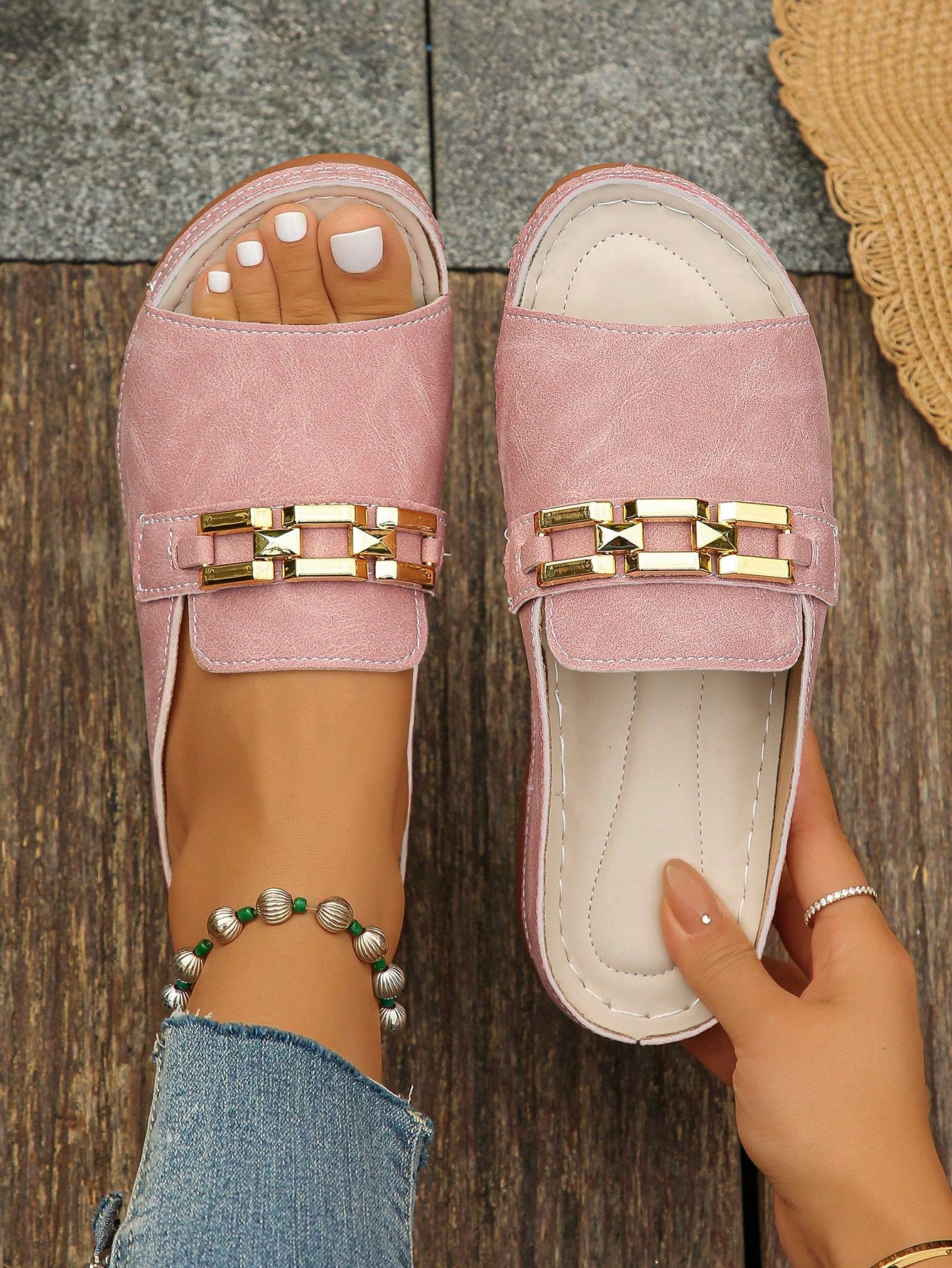 Step into style and comfort with Chic Comfort's Plus Size Pink Wedge Heel Slippers! These slippers feature a playful metal chain detail, adding chic flair to your everyday look. With a comfortable wedge heel, you'll never want to take these quirky and fun slippers off!