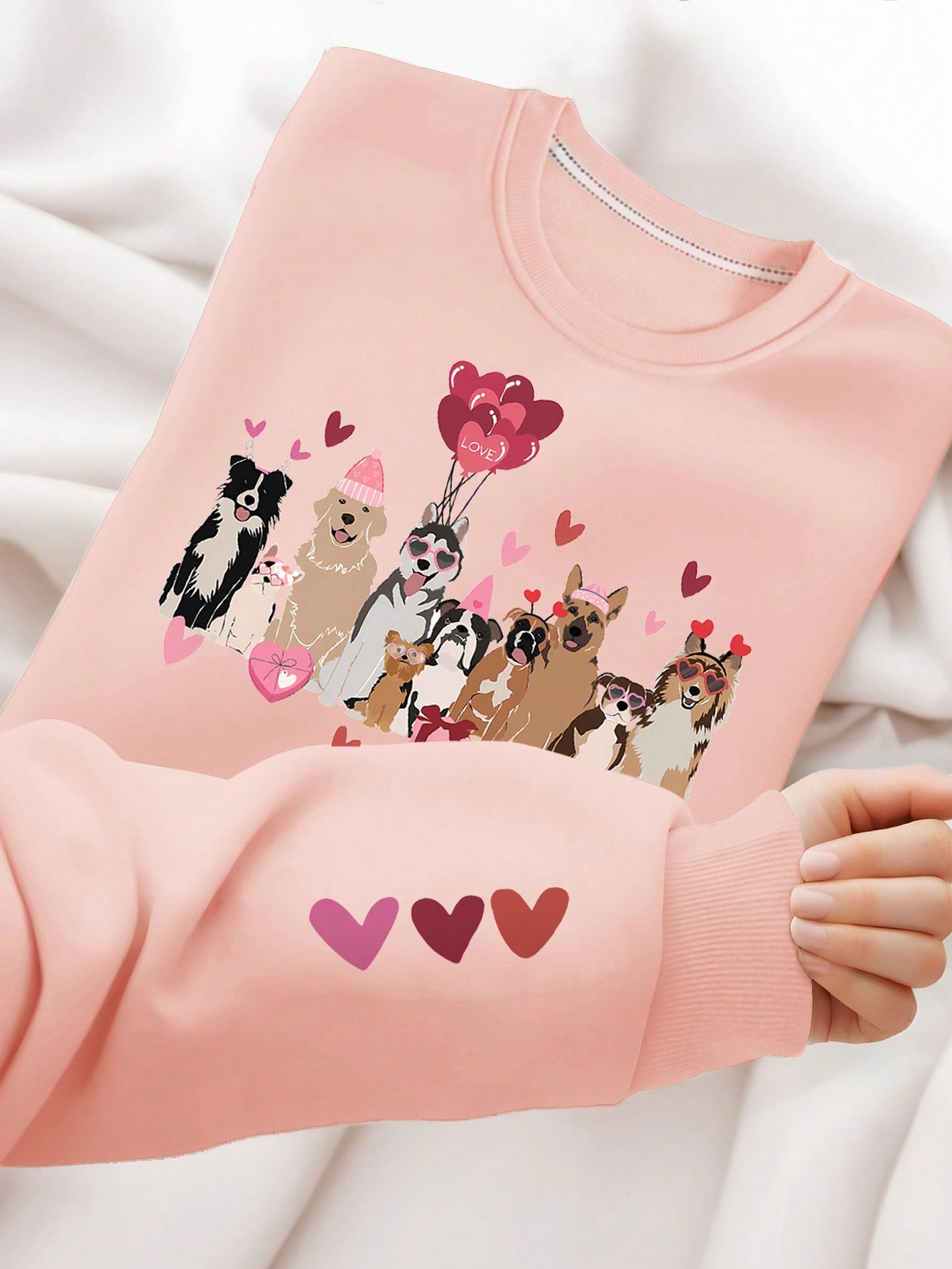 Elevate your Valentine's Day style with our oversized sweatshirt! The perfect blend of trendy and comfortable, it's perfect for a cozy date with your Valentine. Stay warm and stylish in this unique piece.