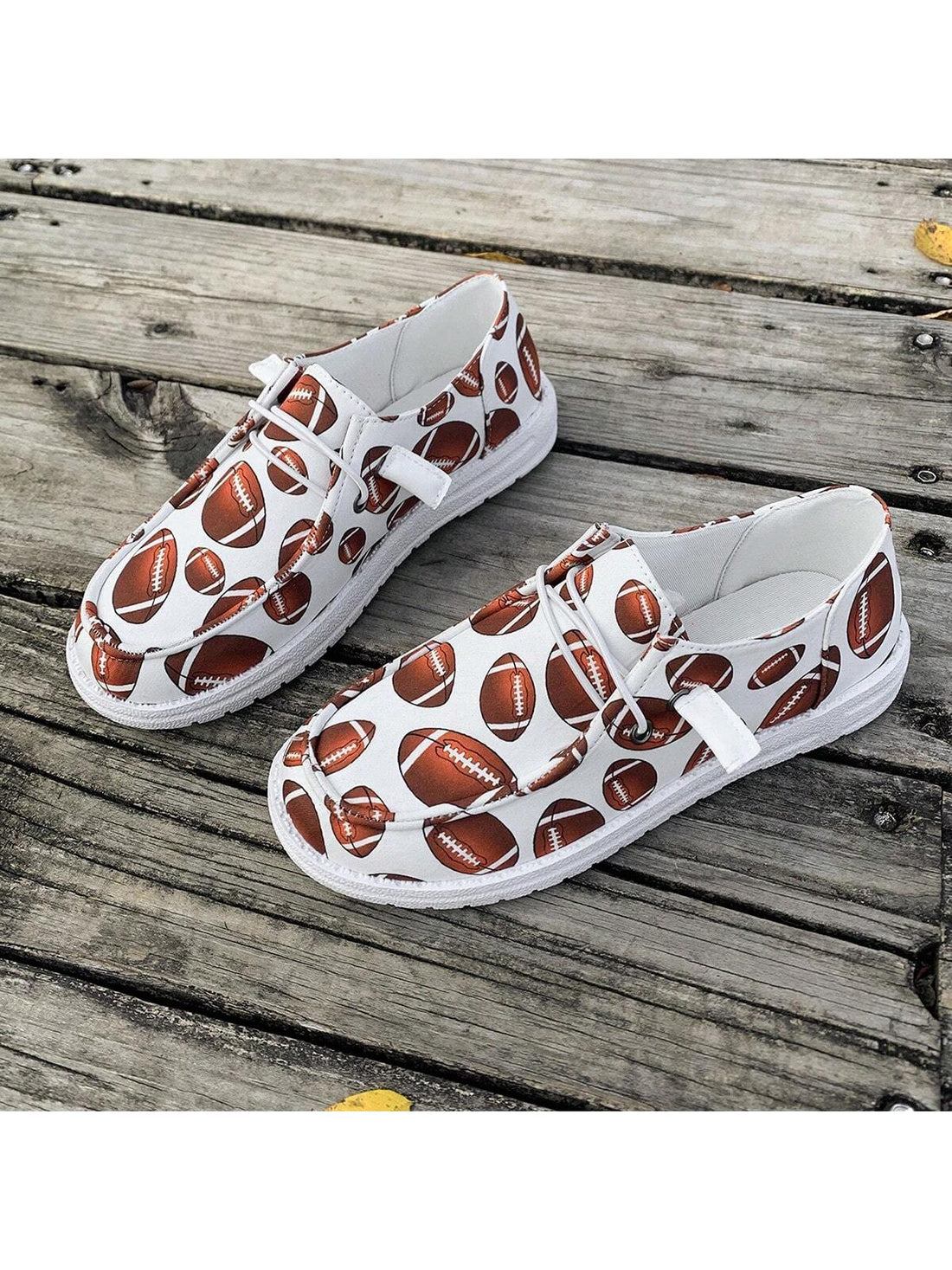 These chic and comfortable canvas skater shoes feature a unique football print, making them the perfect choice for all seasons. With their stylish design and durable canvas material, these shoes offer both fashion and function. Walk with confidence and style in these versatile shoes that are suitable for any occasion.
