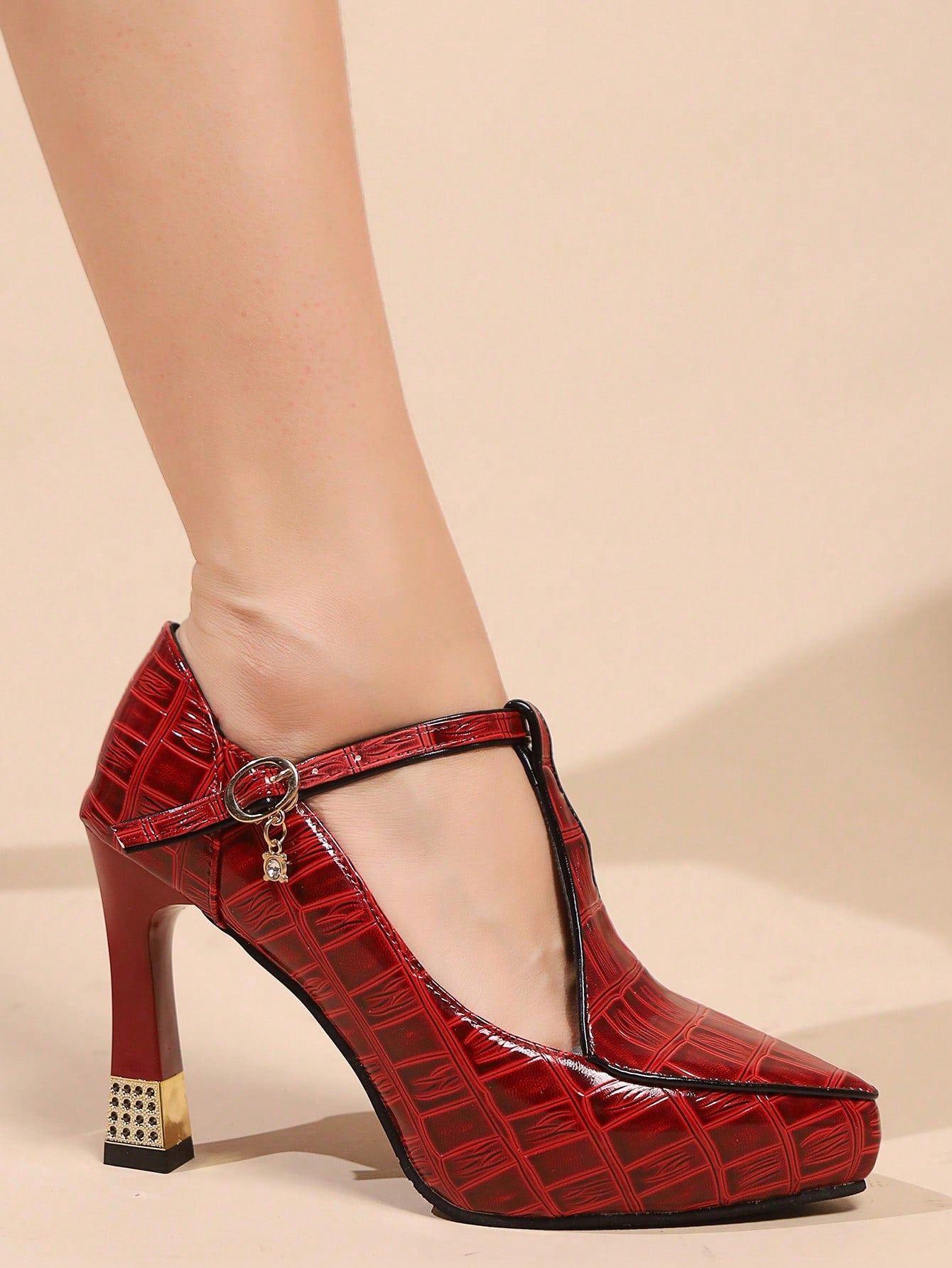 Enhance your confidence and style with Chic & Confident Plus Size Pointed Toe Platform High Heels. Designed with a buckle for added support, these heels are perfect for any occasion. Elevate your look and feel fabulous with these must-have shoes.