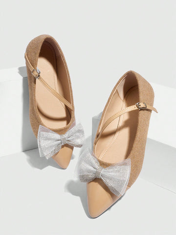 Elevate your everyday elegance with these Chic & Cozy slip-on flats. The pointed toe design and apricot bow detail provide a sophisticated touch, while the cozy fit ensures all-day comfort. Perfect for any occasion, these flats effortlessly combine style and comfort for a chic and polished look.