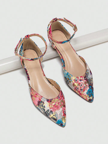 Effortlessly elevate your outdoor style with our Chic Floral Ankle Strap Flats. The trendy floral design adds a touch of sophistication, while the ankle strap provides a secure fit. Stay comfortable all day without sacrificing style. Perfect for any outdoor occasion.