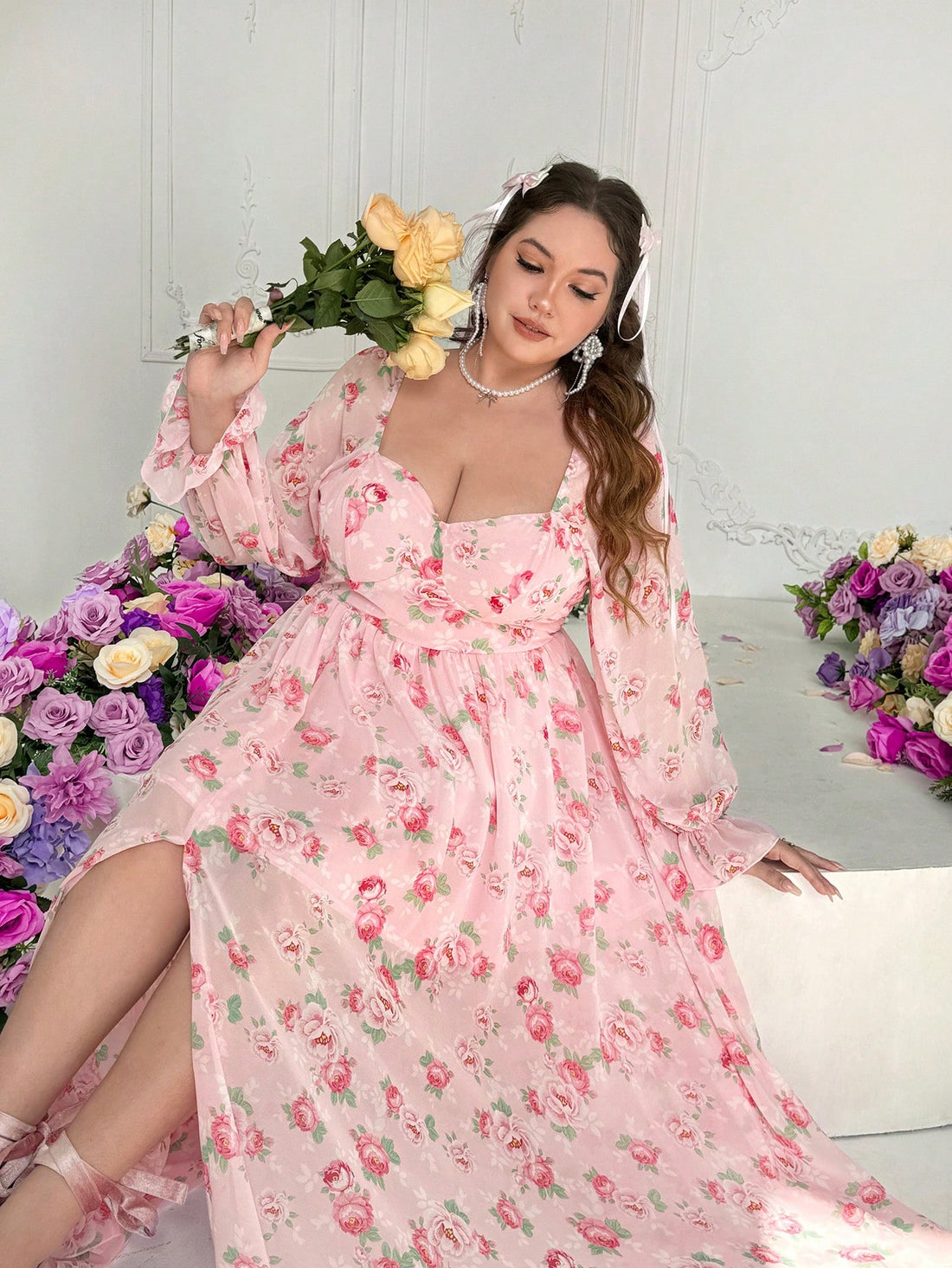 Get ready to slay this Valentine's Day with our Chic Floral Chiffon Long Sleeve Dress! This romantic dress features a beautiful floral print on delicate chiffon fabric, perfect for any romantic celebration. Express your playful and fun side while looking chic and stylish. (Plus, it's totally Instagram-worthy!)