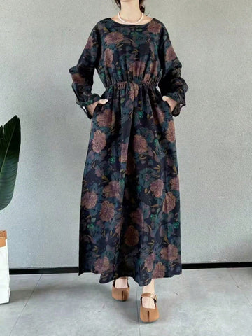 Stay effortlessly stylish with our Chic Floral Maxi Dress, complete with pockets for convenience. Perfect for any occasion, this dress exudes casual elegance.