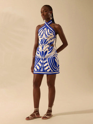 Effortlessly exude summer style with our Chic Floral Mini Dress! Its deep neckline and fitted waist enhance your curves while the floral print adds a playful touch. Stay chic and comfortable all season long.