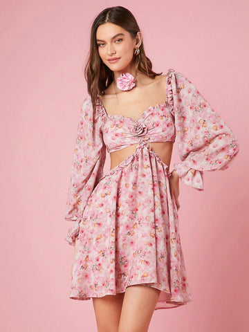 Indulge in effortless elegance with our Chic Floral Print Hollow-Out Waist Dress. Featuring a chic floral print and a flattering hollow-out waist design, this dress is perfect for any occasion. Embrace your inner fashionista and stand out in this unique and stylish piece.