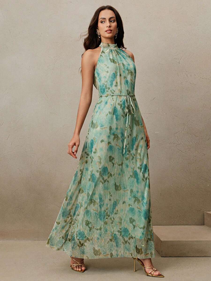 Experience the breathtaking fusion of botanical heritage and sharp, modern architectural tailoring. This stunning floral-print ensemble is meticulously designed for the woman who values a high-fashion, "quiet luxury" approach to versatile dressing—the ultimate centerpiece for prestigious Valentine's Day celebrations, exclusive wedding soirées, and high-authority vacation retreats.
