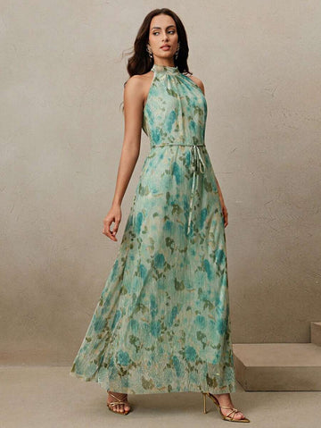 Experience the breathtaking fusion of botanical heritage and sharp, modern architectural tailoring. This stunning floral-print ensemble is meticulously designed for the woman who values a high-fashion, "quiet luxury" approach to versatile dressing—the ultimate centerpiece for prestigious Valentine's Day celebrations, exclusive wedding soirées, and high-authority vacation retreats.