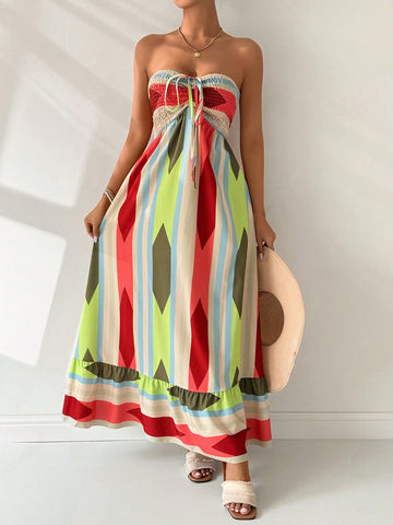 Get ready to slay on your next summer vacation or beach day with our Chic Geometric Bandeau Maxi Dress! This trendy dress is not only stylish with its geometric print, but also functional, keeping you cool and comfortable during those hot summer days. Perfect for any occasion, this dress is a must-have for your wardrobe.