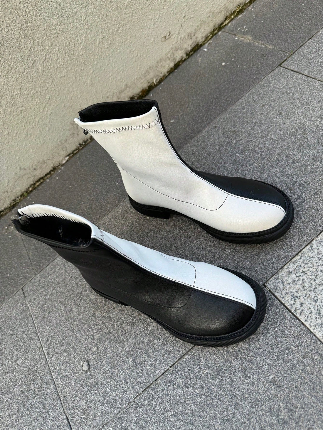 Introducing the perfect combination of style and comfort with our Chic Girls' Zip-Up Ankle Boots! Made with a stylish elastic fabric, these boots provide everyday elegance for the fashion-forward young girl. Zip up and step out in confidence with these must-have boots!