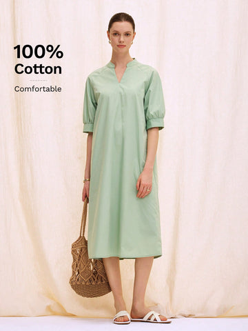 Step out in style with this Chic Green Short Sleeve V-Neck Dress! Its breezy loose fit keeps you comfy from morning meetings to evening cocktails. The vibrant green hue adds a pop of fun, while the flattering V-neck and short sleeves make it perfect for any occasion. Effortlessly transition your look from day to night with this versatile wardrobe essential.