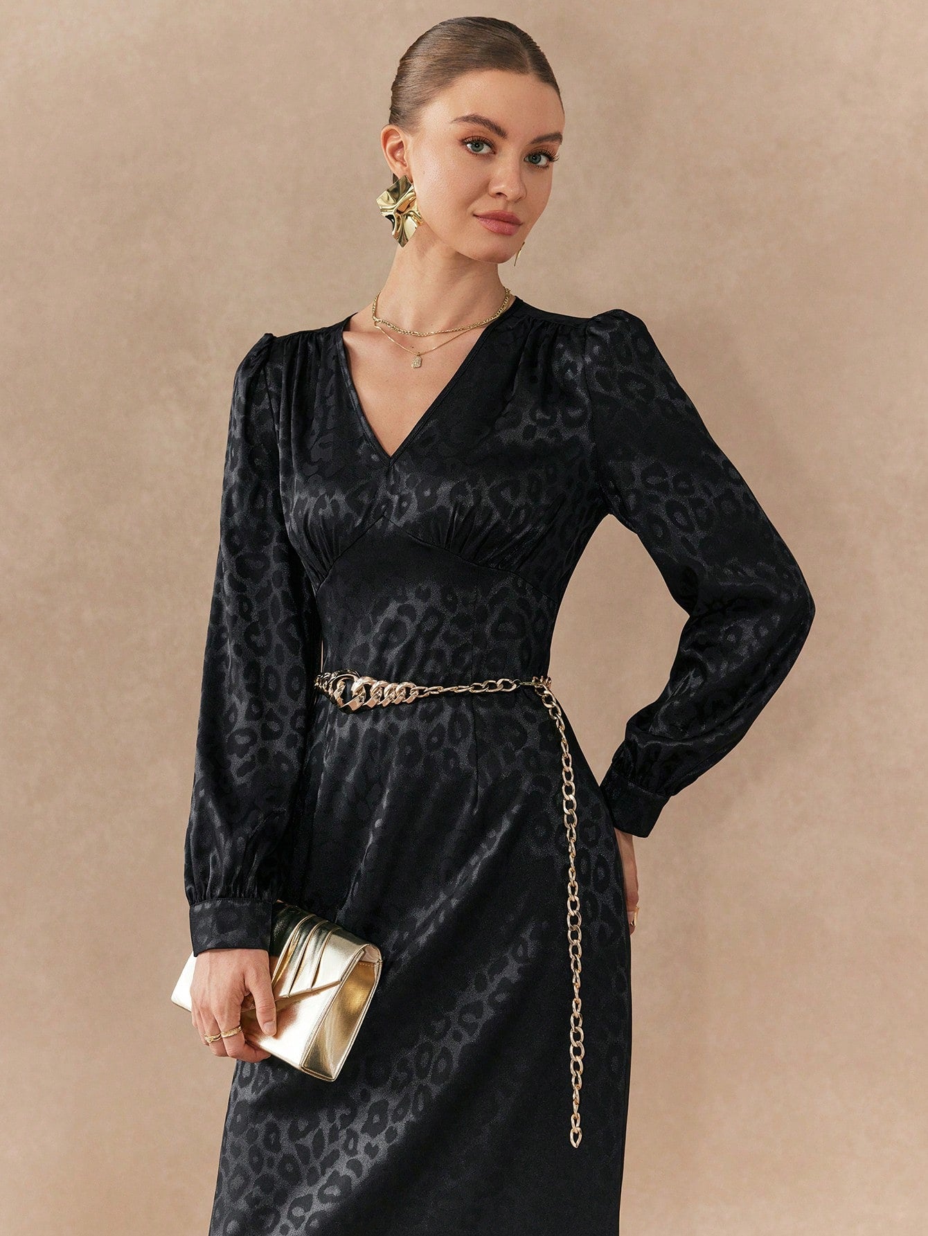 Unleash your wild side with our Chic Leopard Jacquard Long Sleeve Dress. This dress combines playful elegance and fierce style, redefining casual wear. With its bold leopard print and long sleeves, you'll feel confident and stylish. Embrace your inner queen of the jungle in this one-of-a-kind dress!