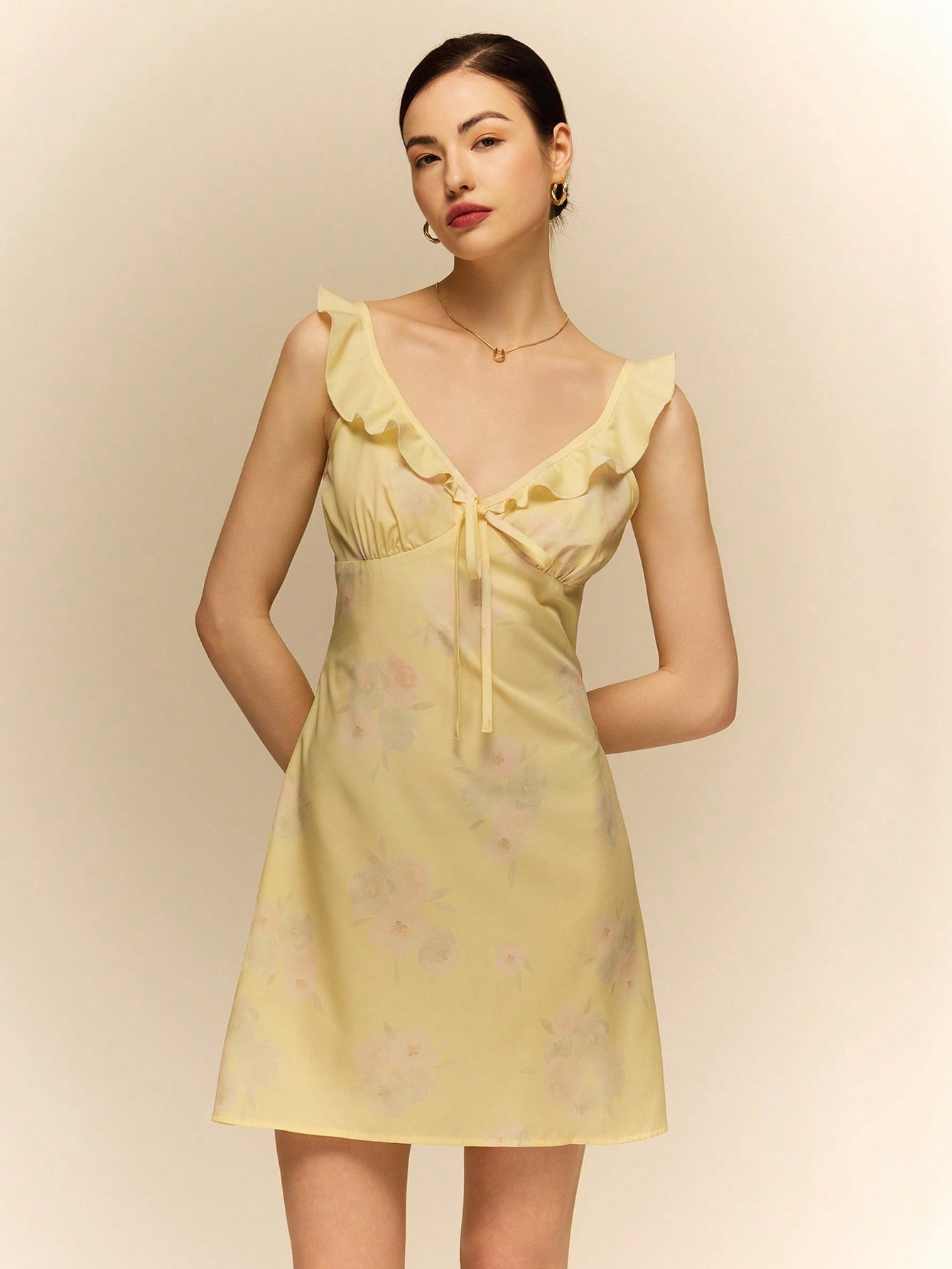 Turn up the charm with our Chic Light Yellow Floral Printed Summer Dress! Featuring a playful ruffle trim and vibrant floral print, this dress is perfect for a fun summer day. Stay stylish and comfortable all season long. (Flower power in full effect!)