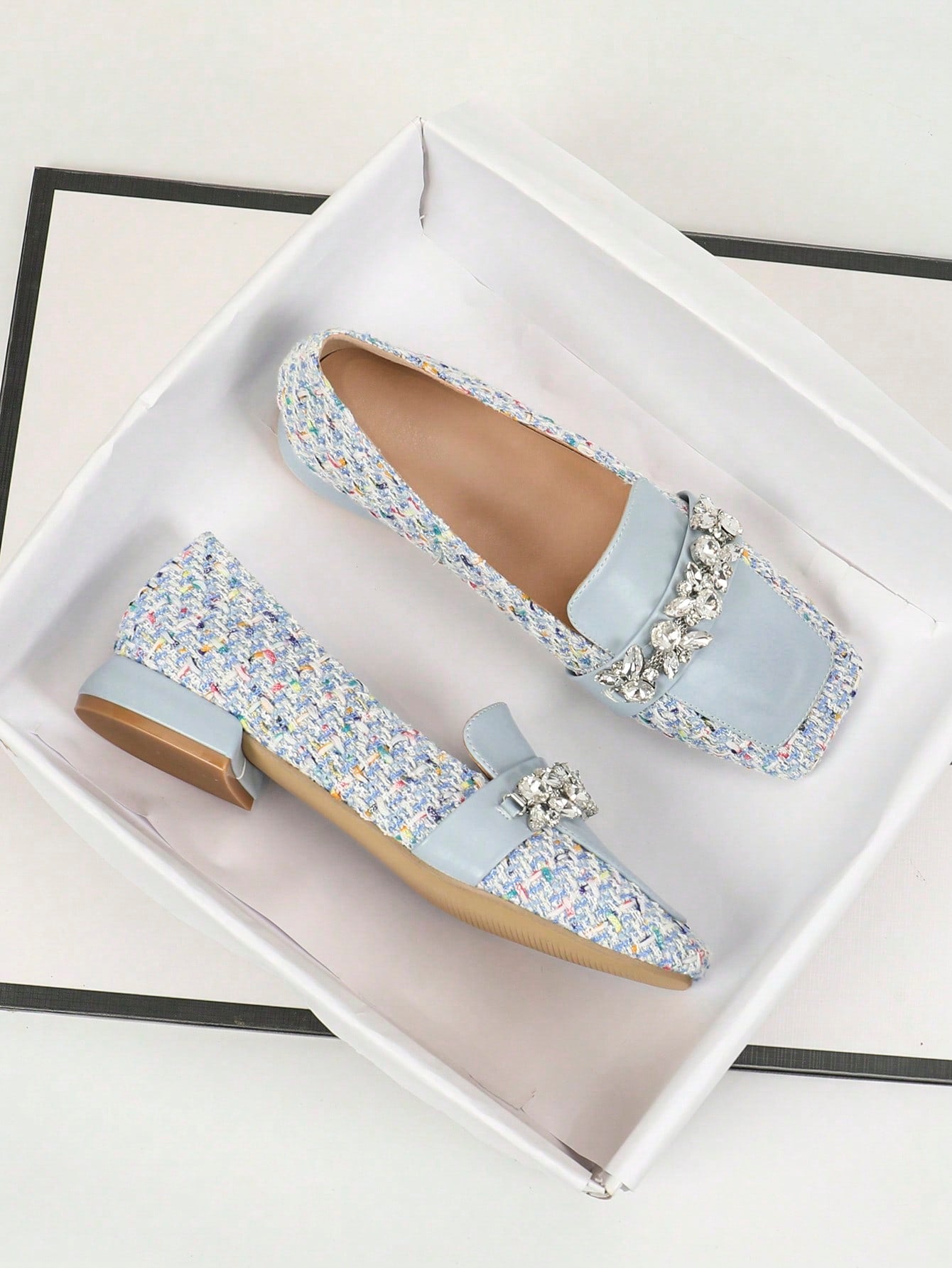 Experience the perfect blend of style and comfort with our Chic Metal Decor Loafers. These sleek and elegant shoes are designed to provide both fashion and comfort, making them a must-have for any wardrobe. With chic metal detailing and a comfortable fit, these loafers are the perfect addition to any outfit.