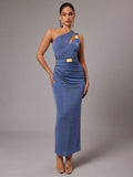 Turn heads effortlessly in this chic minimalist one-shoulder dress, where sleek pleats meet striking metal accents. Designed for the elegant woman who loves a playful twist, this dress blends sophistication with a modern edge—perfect for making any occasion unforgettable.