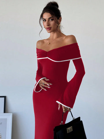 Introducing our chic Off-Shoulder Color Block Mermaid Dress! Embrace elegance and bold style with this unique piece. The off-shoulder design adds a touch of femininity while the color blocking creates a modern and eye-catching look. With this dress, you'll stand out in any event or occasion.