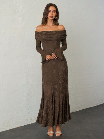 Slip into sophistication with this stunning off-shoulder jacquard dress that's ready to turn heads at your next soirée. The flare sleeves add a touch of drama and movement, while the intricate jacquard fabric brings timeless elegance to every step. Perfect for date nights, cocktail parties, or any occasion calling for a show-stopping look. This dress effortlessly balances chic and charming—because you deserve to feel absolutely fabulous.