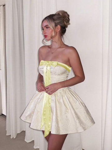 Turn heads at your next celebration in this stunning pink peplum dress! The eye-catching 3D bow collar adds a whimsical touch that's equal parts sophisticated and fun, while the flattering peplum silhouette creates beautiful dimension. Whether you're dancing at a spring soirée or making an entrance at a party, this dress delivers instant elegance with personality. The vibrant pink hue radiates confidence and joy—because looking fabulous should feel amazing too!