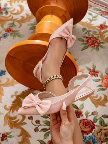 Introduce effortless elegance to your wardrobe with our Chic Pink Pointed Toe Flats. The stylish ankle strap adds a touch of sophistication to any outfit, while the pointed toe provides a flattering silhouette. Perfect for every occasion, these flats are both comfortable and stylish.