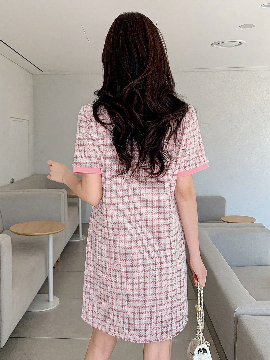 Get ready to turn heads this Valentine's Day with our Chic Plaid Straight Casual T-Shirt Dress! Effortlessly stylish and comfortable, this dress is perfect for any occasion. Show off your playful side with this quirky and fun piece. (Limited time only, while supplies last!)