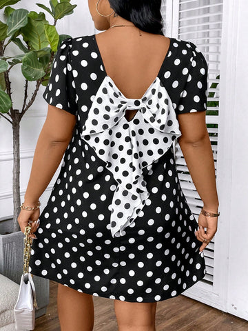 Elevate your summer wardrobe with our Chic & Playful Plus Size Polka Dot Dress. The playful bubble sleeves and bow detail add a touch of charm while the lightweight material keeps you cool and comfortable. Perfect for any occasion, this dress is designed to flatter your curves and keep you stylish all season long.