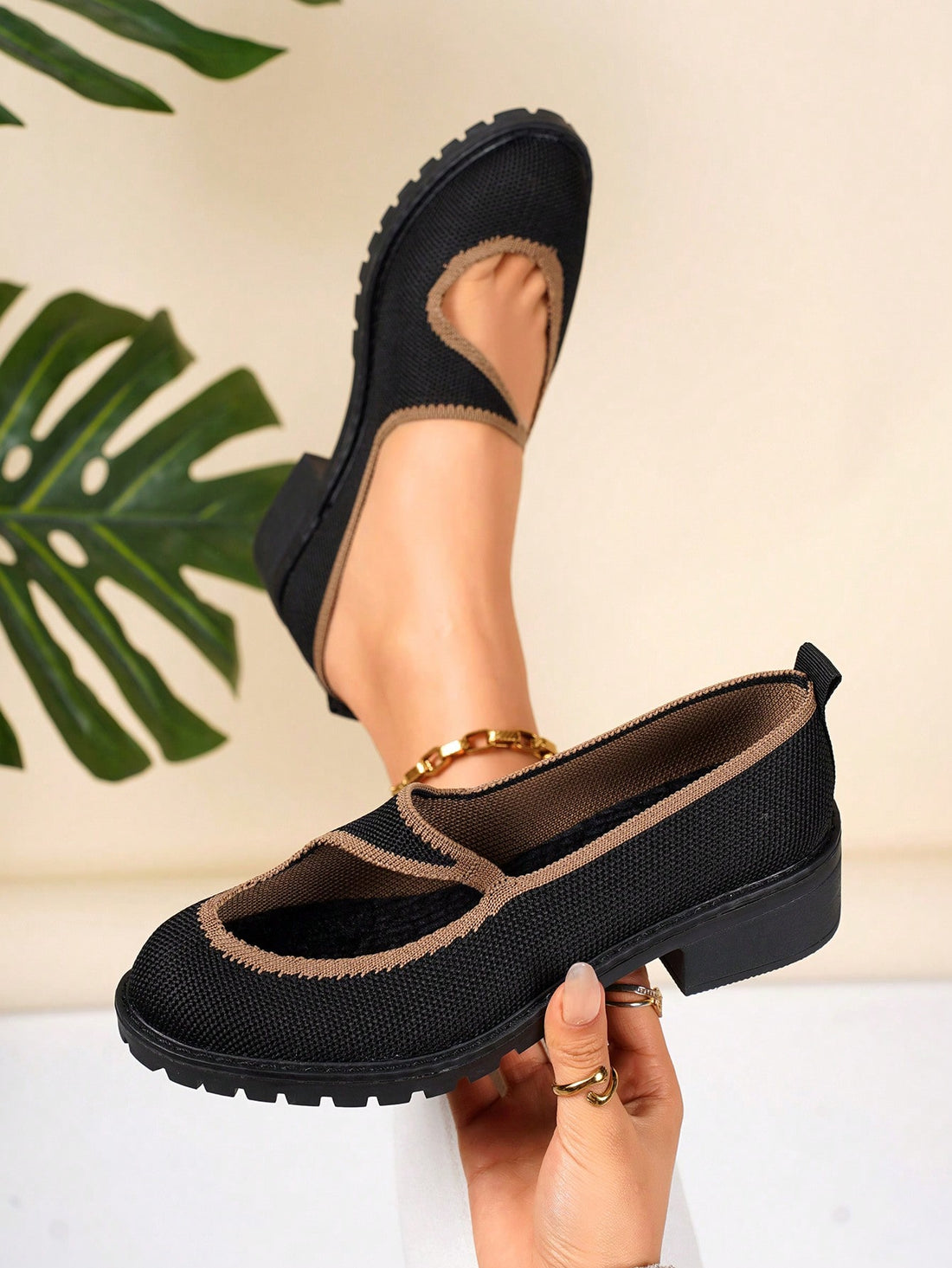 Elevate your Spring/Summer style with our Chic Plus-Size Color Block Pointy Toe Platform Flats. These stylish and comfortable shoes will effortlessly add a pop of color to any outfit. Say goodbye to uncomfortable flats and hello to effortless style!