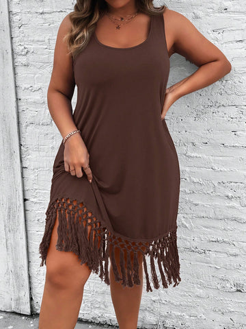 Upgrade your summer wardrobe with this Chic Plus Size Blue Tassel Knitted Dress. Experience effortless, laid-back vibes with the stylish tassel details and comfortable, knitted fabric. Perfect for any occasion, this dress will make you stand out in a sea of basic summer dresses.