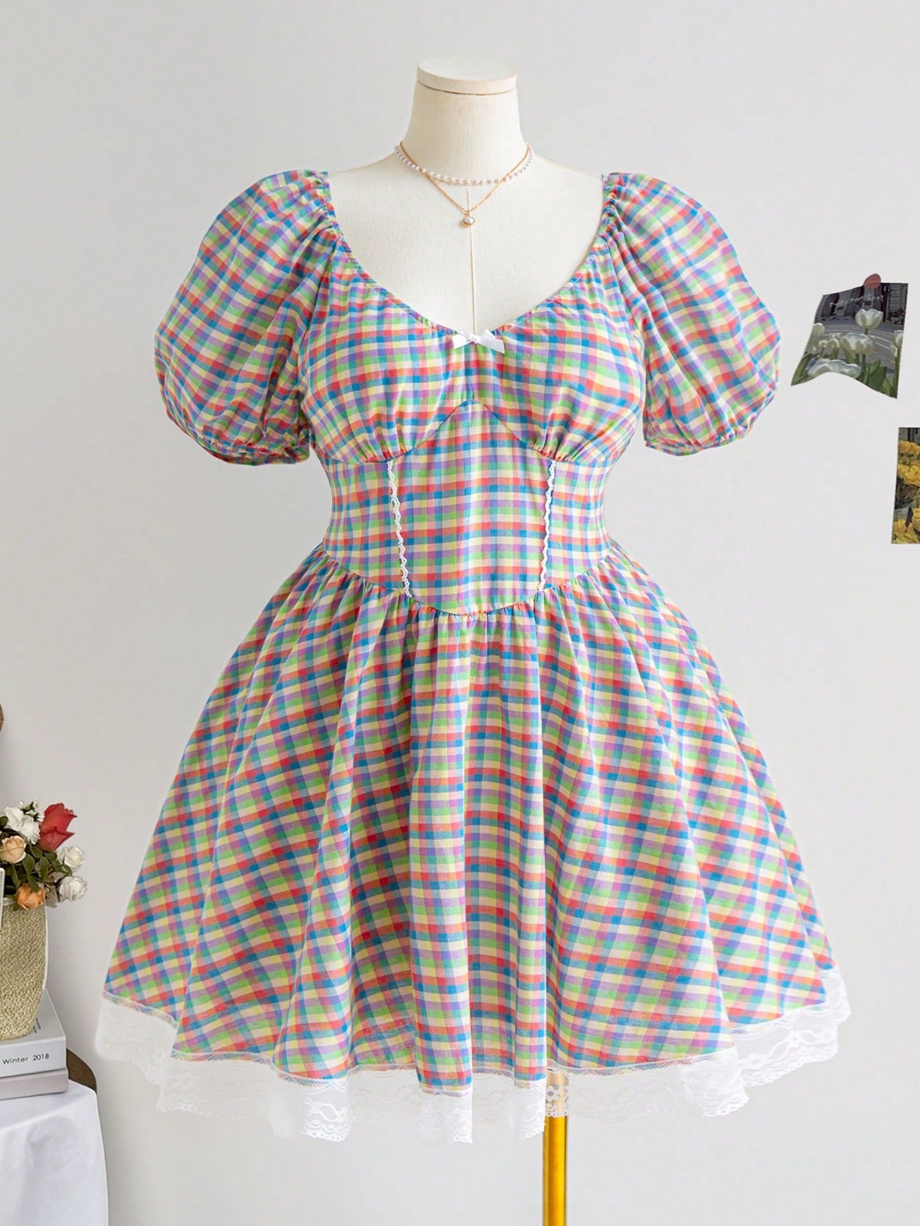 Elevate your autumn gatherings and special occasions with our Chic Plus Size Puff Sleeve Tutu Skirt. The perfect addition to your wardrobe, this skirt features elegant and trendy puff sleeves that will make you stand out. Its chic design and comfortable fit are perfect for any event.