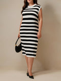 Step out in style with this chic plus size striped sleeveless sweater dress! Its playful stripes and cozy knit make it perfect for effortless everyday wear. Whether you're running errands or meeting friends, this dress combines comfort and flair to keep you looking fabulous all day long.