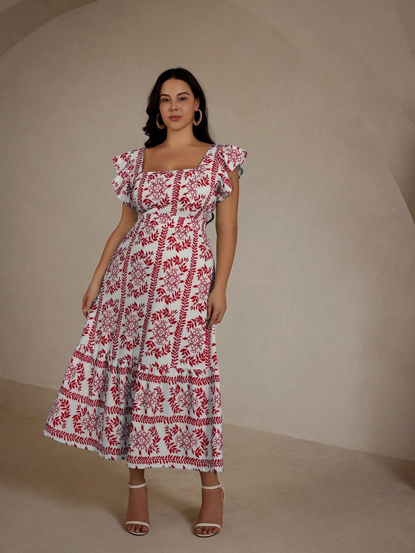 Effortlessly slay on your vacation with our Chic Plus Size Summer Dress! Featuring a ruffled square neckline, it'll keep you cool and stylish. Perfect for any size, this dress will make you stand out in a fun and playful way. Say goodbye to boring vacation outfits!