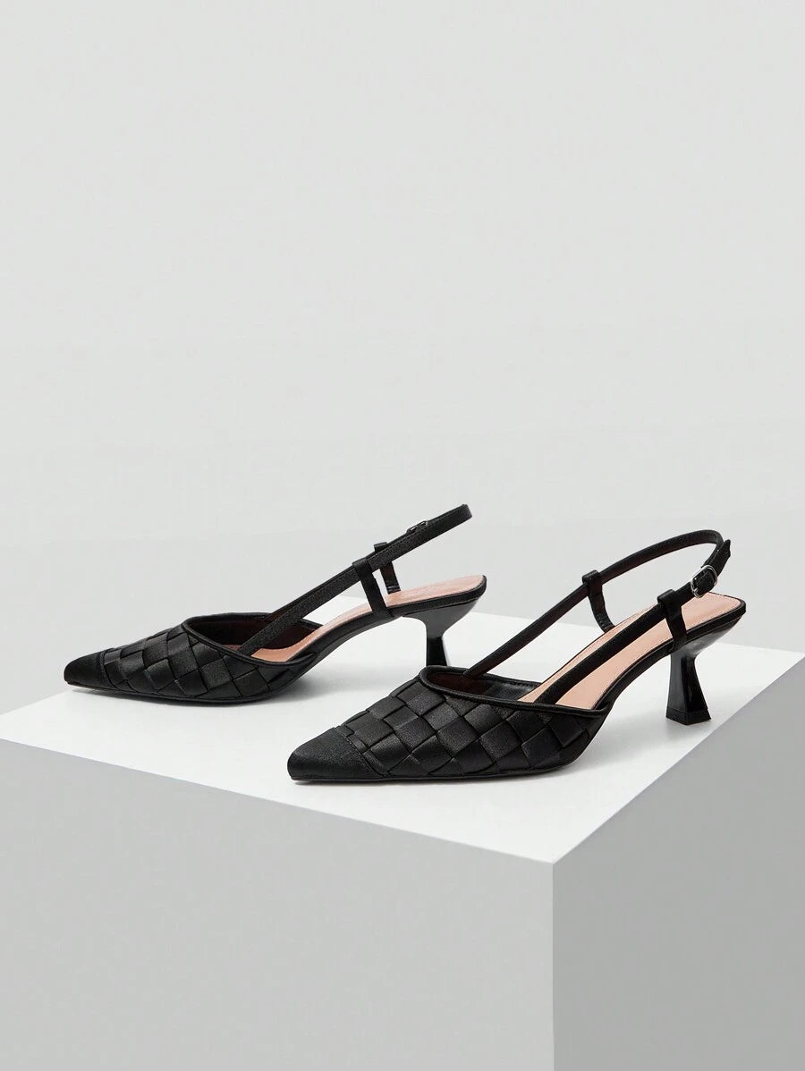 Step up your style game with these Chic Pointed Toe Woven Texture Kitten Heel Dress Pumps, perfect for Valentine’s Day and spring celebrations. The playful woven texture adds a unique twist, while the comfy kitten heel keeps you dancing all night. Whether you're headed to a romantic date or a garden party, these pumps bring a flirty charm to every outfit.