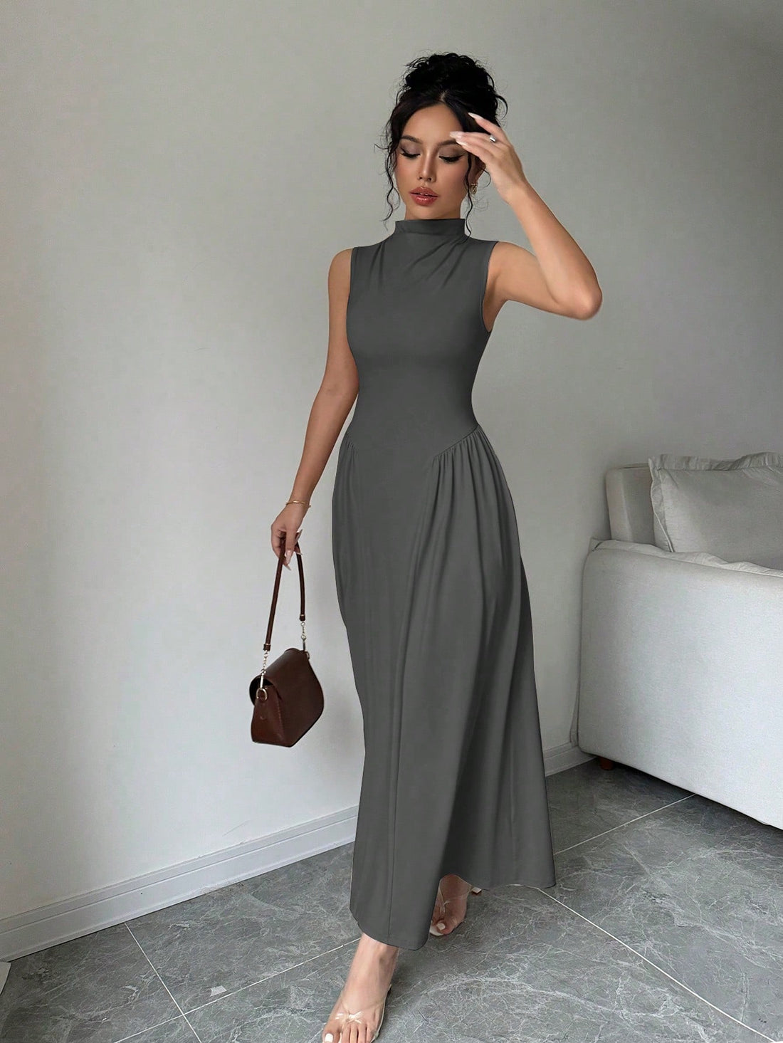 Effortlessly embrace fall fashion with our Chic Solid Color A-Line Fitted Knit Long Dress. Crafted with a fitted silhouette and A-line design, this dress flatters your figure while providing ultimate comfort. The solid color adds a touch of sophistication, making it perfect for any occasion. Elevate your autumn wardrobe with this chic dress.
