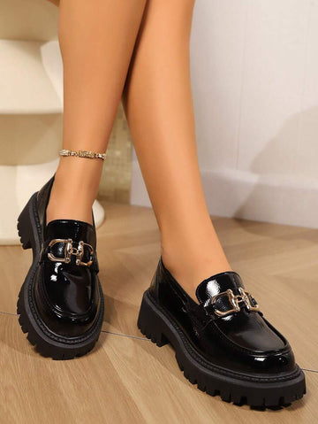 Step out in style with these chic patchwork leather loafers, perfect for spring and autumn adventures. Combining playful design with comfort, they effortlessly elevate casual looks and bring a dash of street-smart charm to any outfit. Slip into versatile elegance that dances between laid-back and lively—these loafers are your new go-to for easy, fashionable flair.