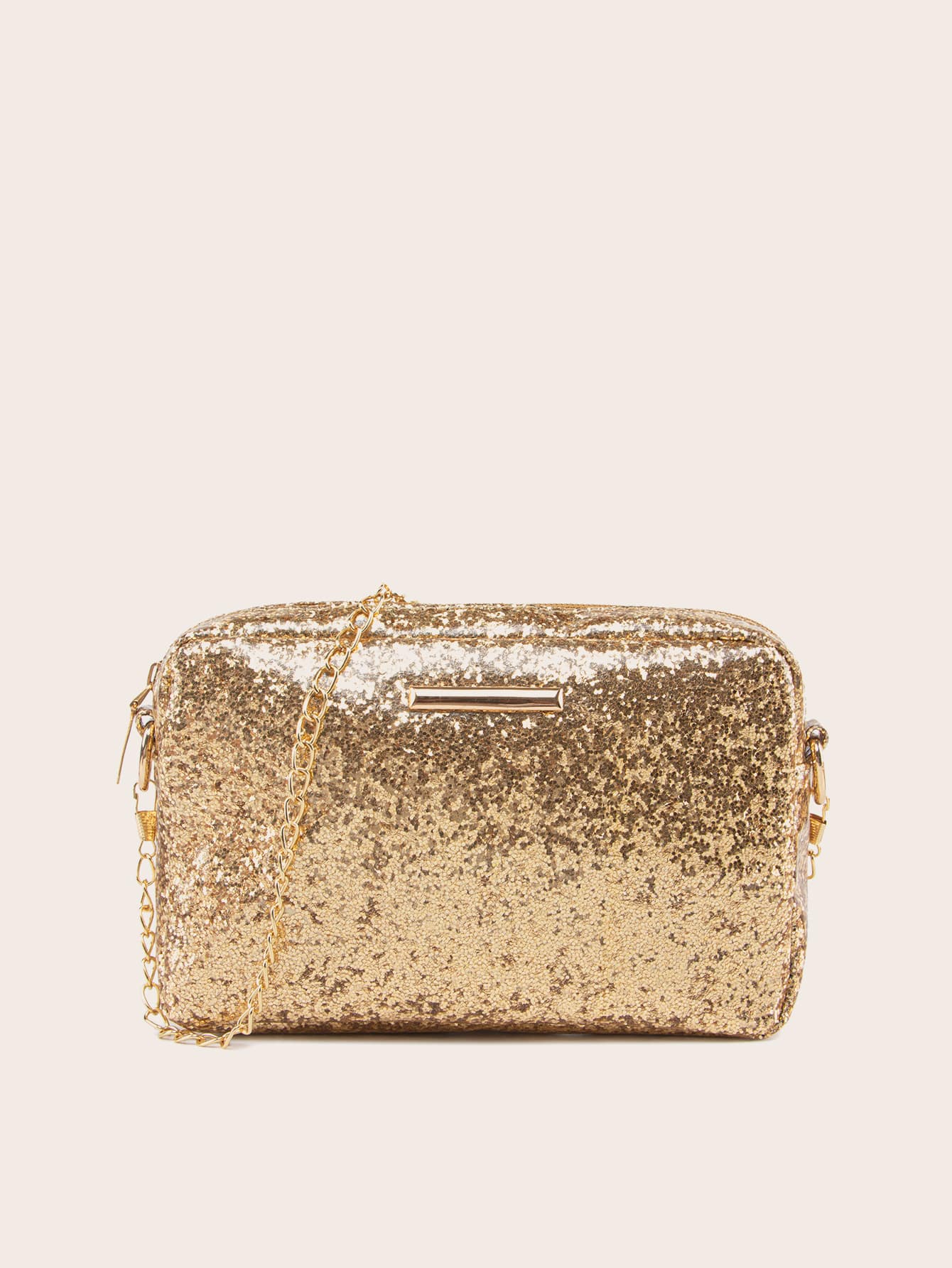 This Chic Square Shoulder Crossbody Bag is perfect for everyday use or special occasions. With its stylish design and ample space, it's ideal for carrying your essentials in style. Plus, it makes for an ideal Mother's Day gift. Elevate your wardrobe with this versatile and trendy bag.