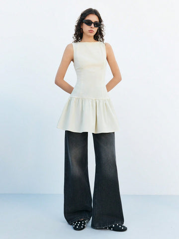 Step into summer with this chic sleeveless mini dress designed to keep you cool and stylish. Its solid color and flattering cut make it perfect for sunny days and spontaneous adventures. Lightweight and breezy, this dress effortlessly blends comfort with playful elegance for your warm-weather wardrobe.