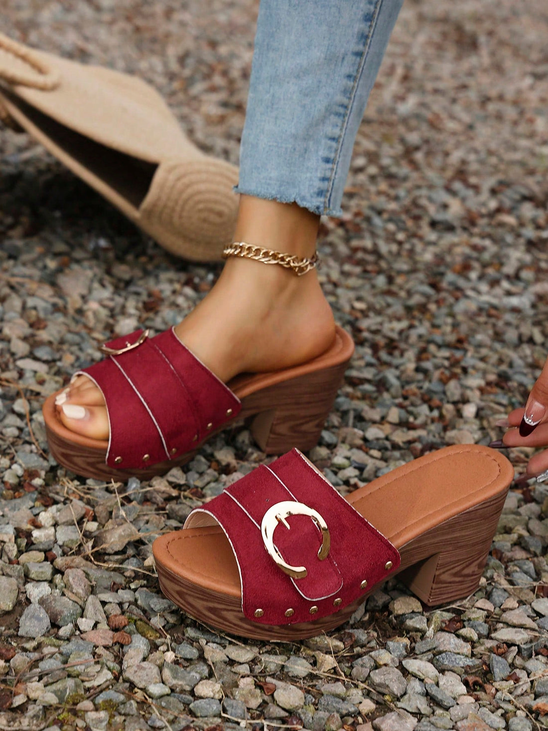 Get ready to make a statement this summer with our Chic Summer Vibes platform sandals! Featuring a solid color design and metal buckle details, these sandals will elevate your style while providing comfort and a boost in height. Perfect for adding a touch of chic to any outfit!
